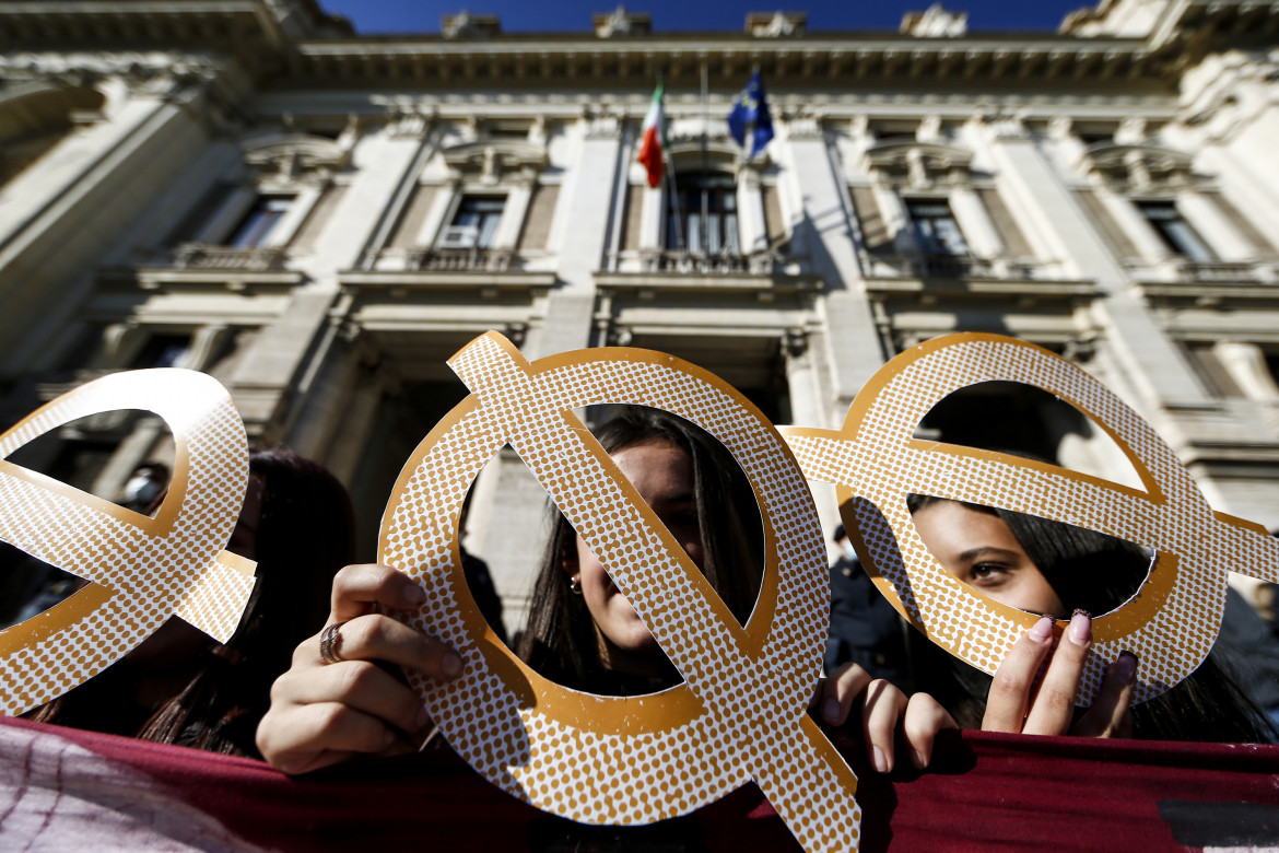 150 mila studenti contro il governo del bla bla bla