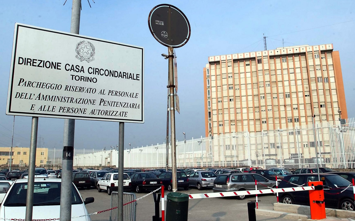 Carcere, a processo gli agenti di Torino