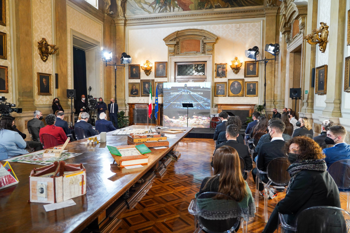 Mattarella: «Nazismo ideologia delirante»