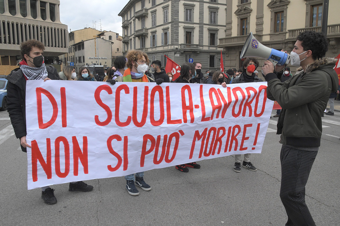 Muore durante l’alternanza scuola-lavoro: arrivano le prime condanne