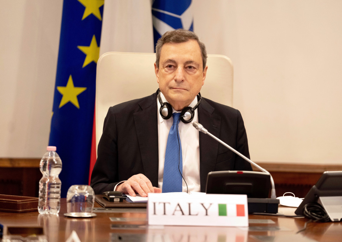 Armi letali all’Ucraina, ok del governo Draghi. Oggi il sì delle camere