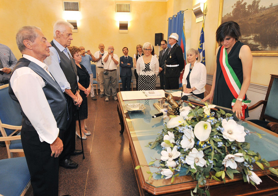 Torino, quattro anni indietro per le famiglie omogenitoriali