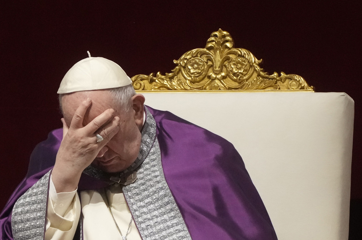 La politica di Bergoglio nell’atto di consacrazione di Ucraina e Russia al Cuore di Maria