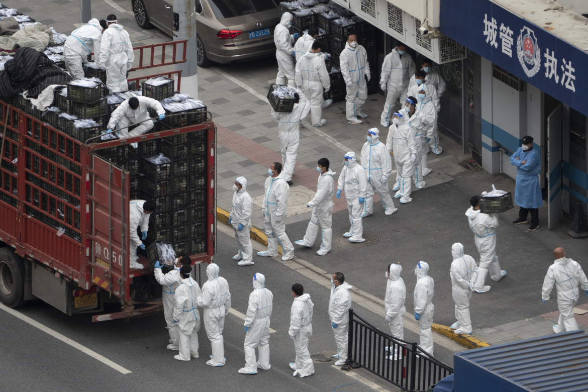 Shanghai in lockdown, disagi e proteste per le restrizioni