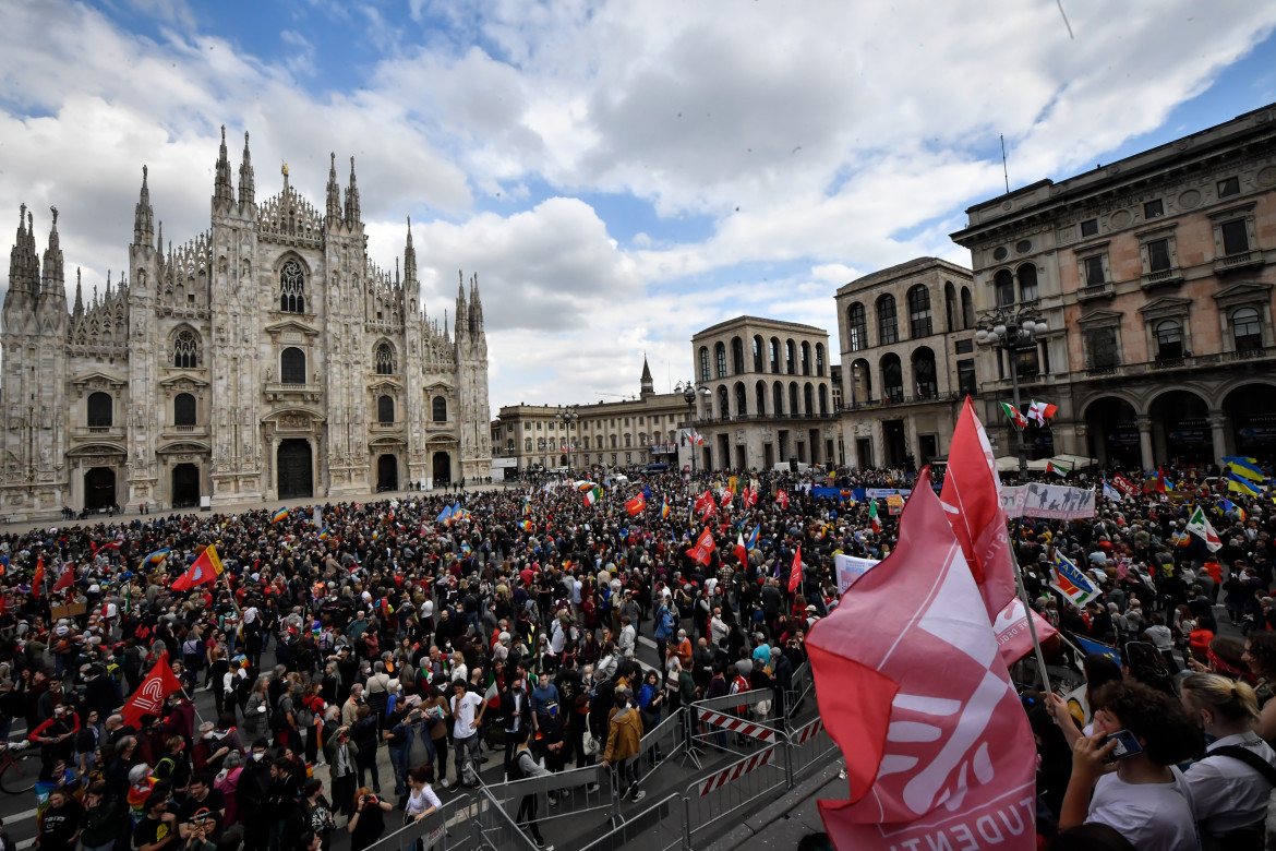 La manifestazione per il 25 aprile 2022 a Milano