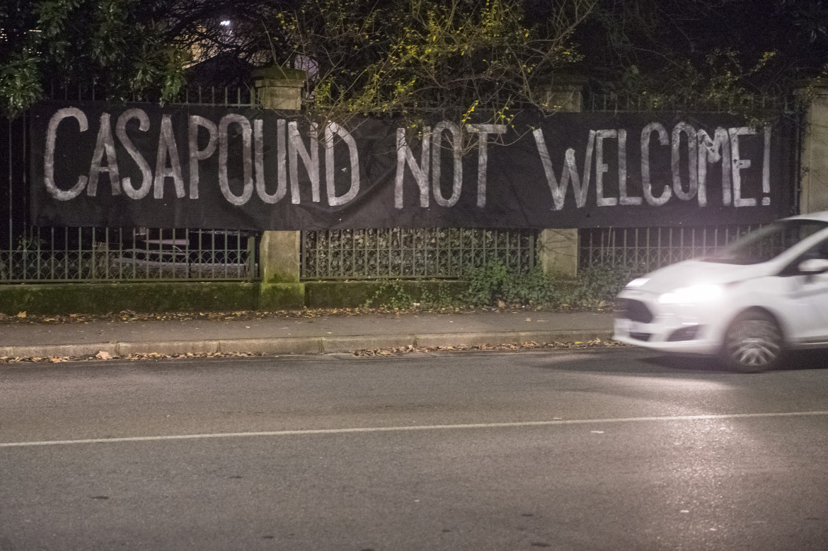 CasaPound a giudizio: «Sono squadristi e violenti, dunque fascisti»