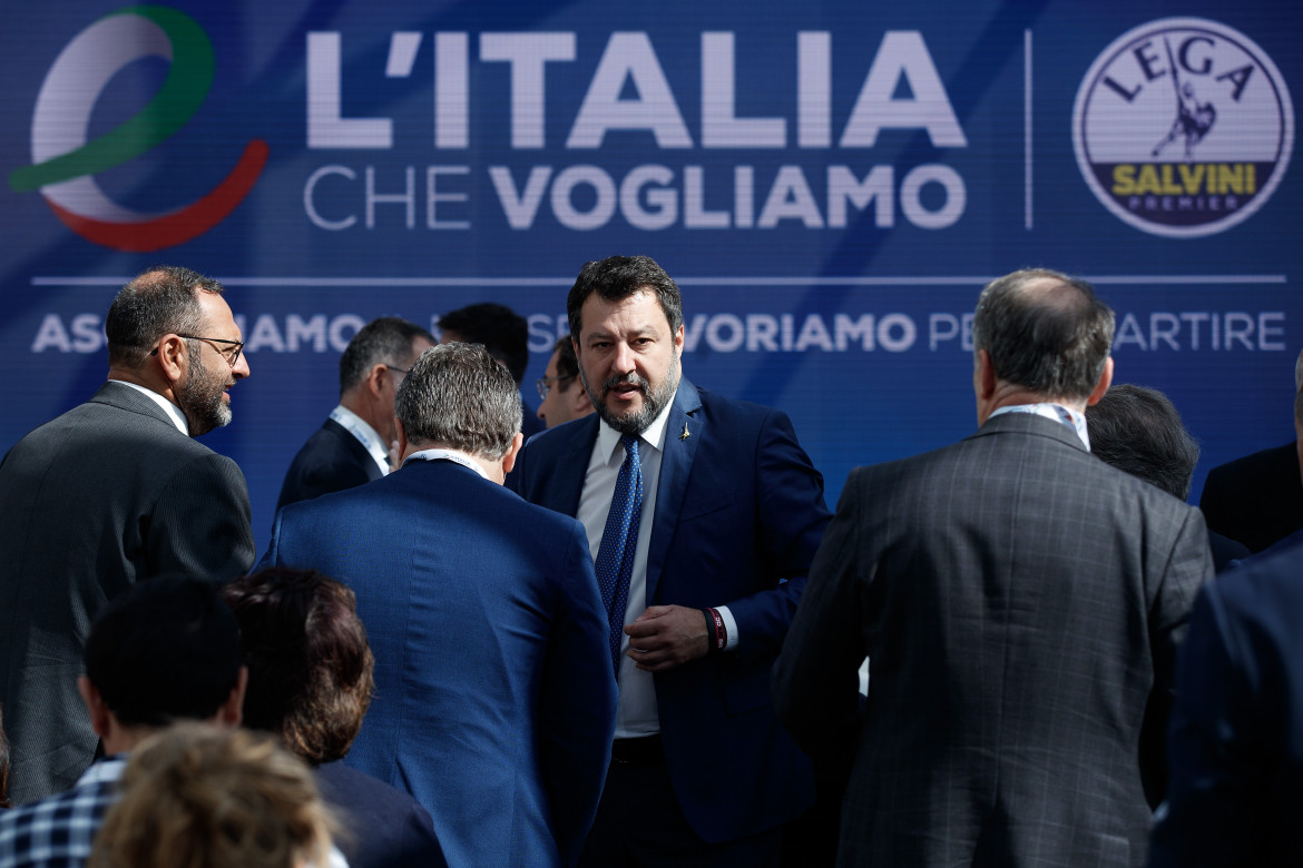 Firenze, la Lega evoca la pulizia etnica