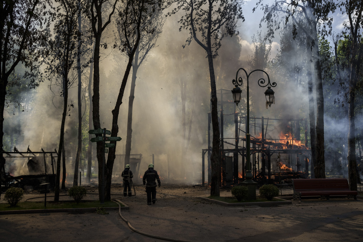 Donbass sotto le bombe, gli ucraini guadagnano terreno a Kharkiv