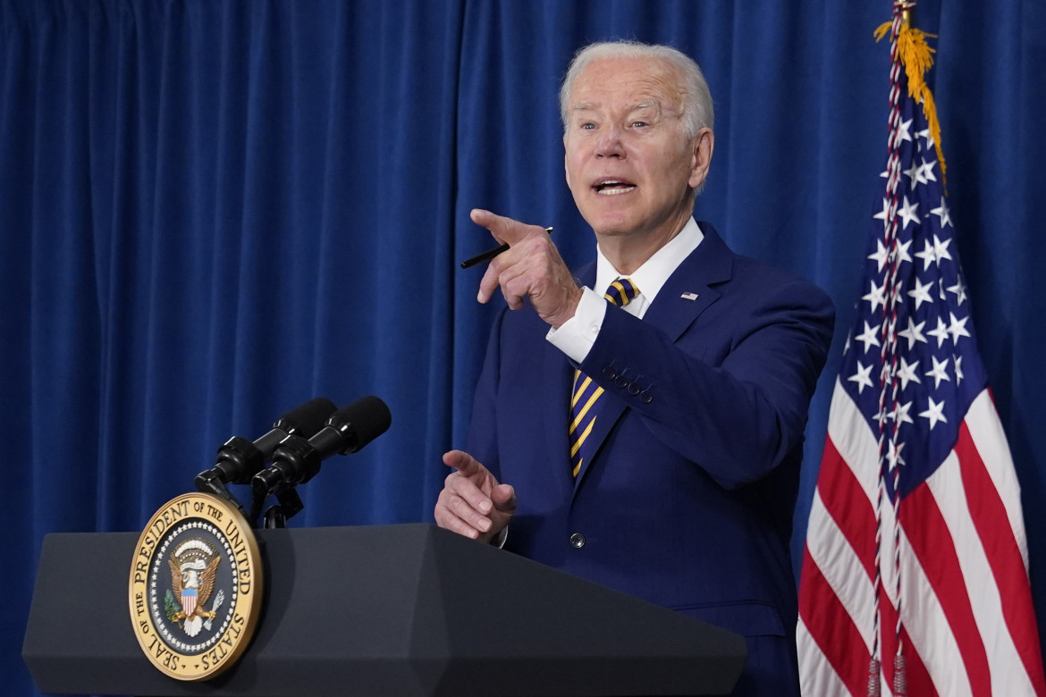 Biden: «I luoghi quotidiani sono diventati campi di battaglia»