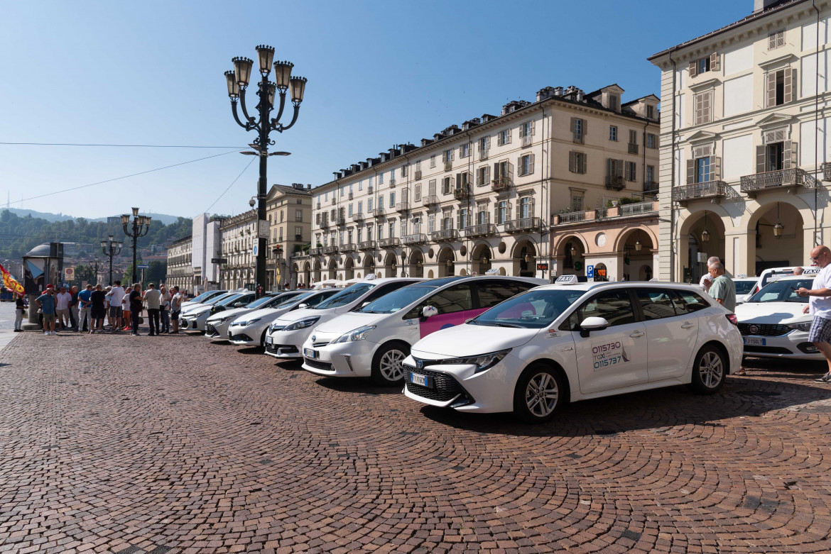 Sciopero taxi: contraddizioni a destra