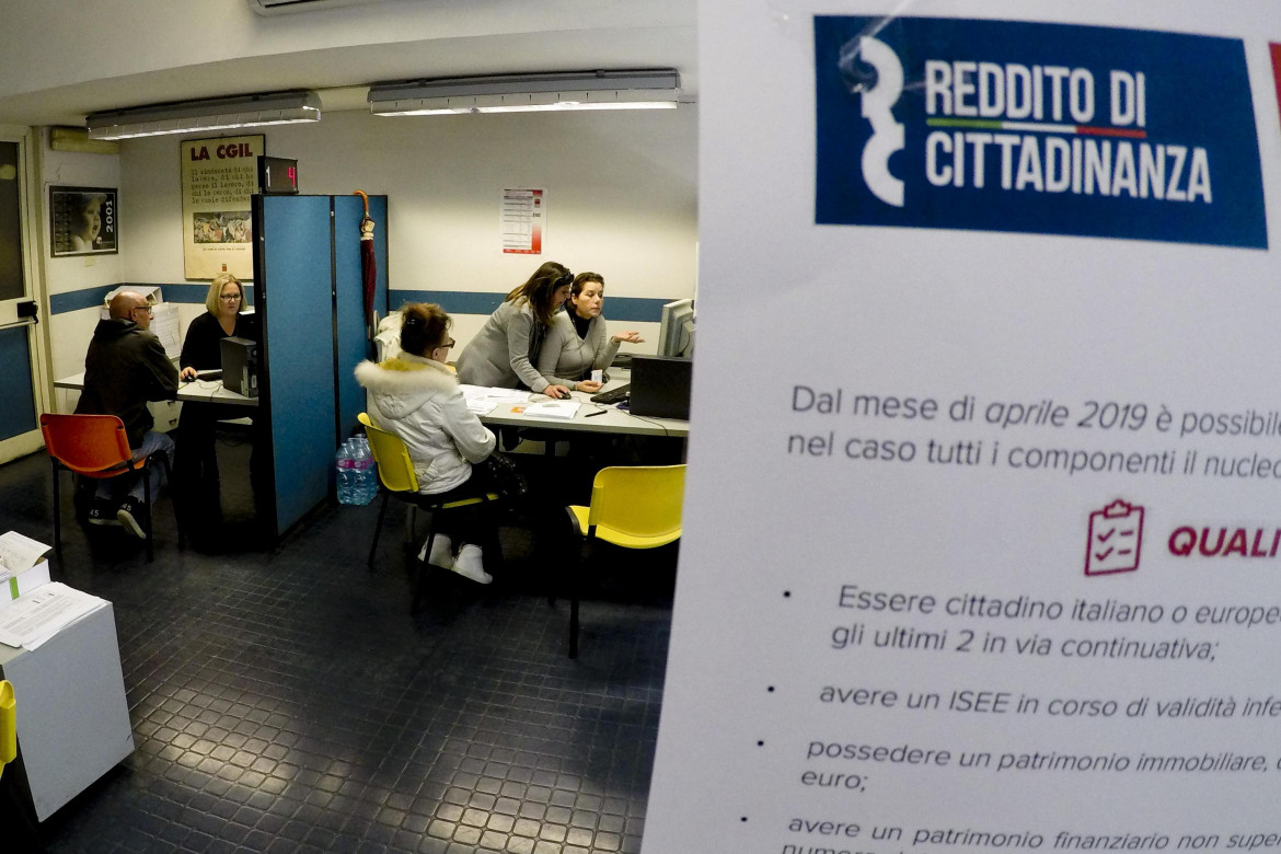 Via il reddito di cittadinanza, avanti tutta con i voucher