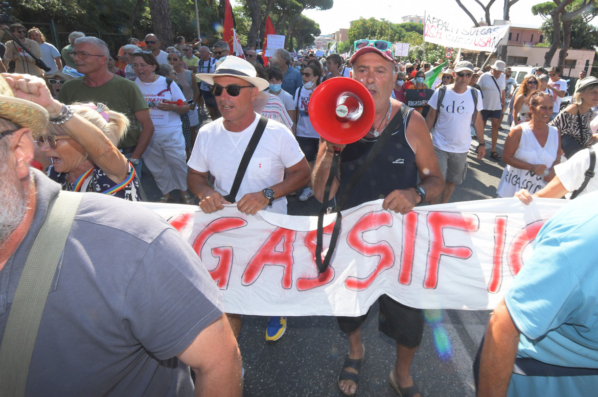 A Piombino campagna elettorale sul rigassificatore nel porto