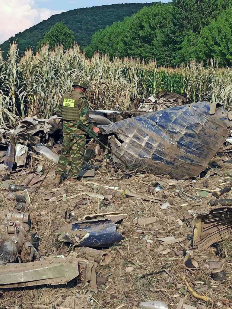 Aereo ucraino si schianta in Grecia. Era pieno di armi: pista contrabbando