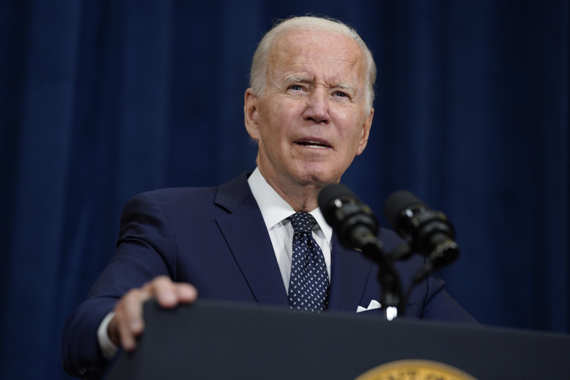 Xi Jinping ammonisce Biden su  Taiwan: «Meglio non scherzare col fuoco»