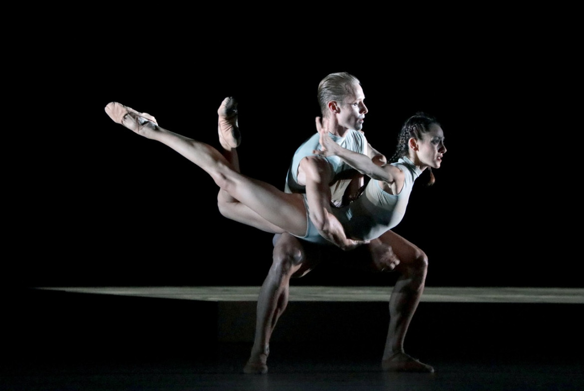 Wayne McGregor, il delirio dei corpi racconta il presente