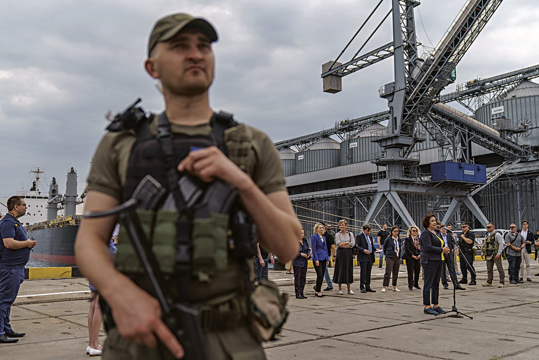 Bombardata prigione nel Donbass, strage tra i detenuti ucraini