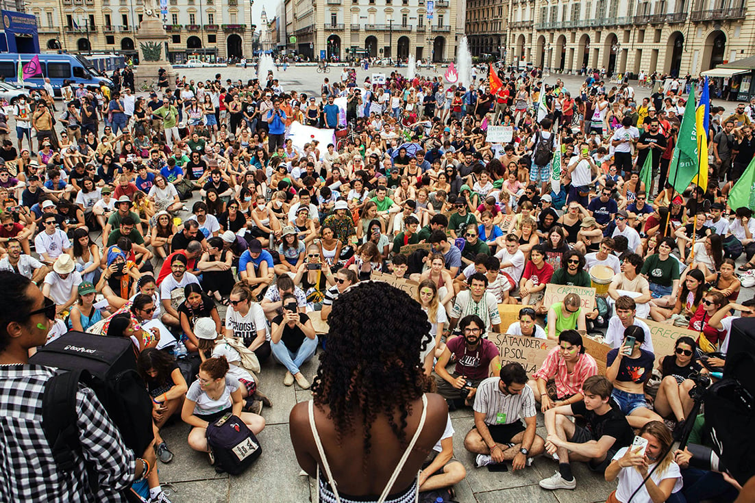 Il «Climate social camp»  riempie la piazza di Torino