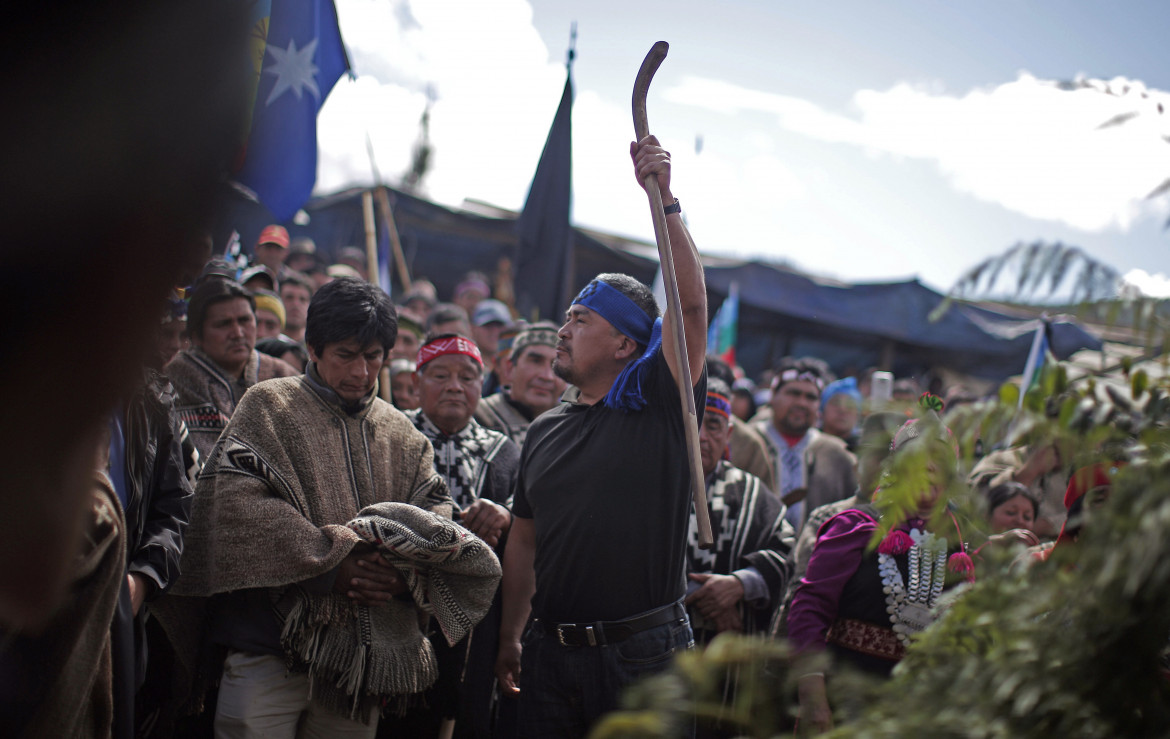 Arrestato il leader Llaitul, sui mapuche Boric si allinea