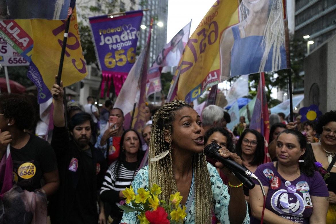 Sfida alle milizie armate nel feudo di Bolsonaro, la battaglia di Freixo per Rio de Janeiro