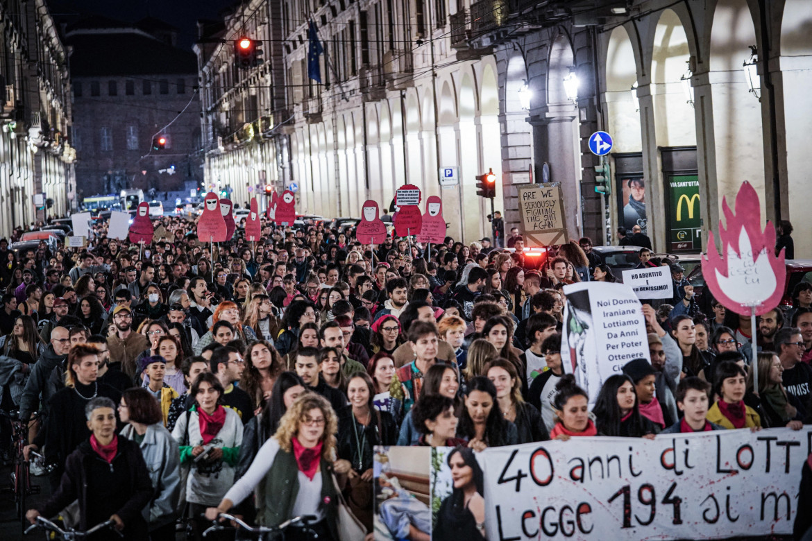 Piemonte, 400 mila euro alle associazioni antiabortiste