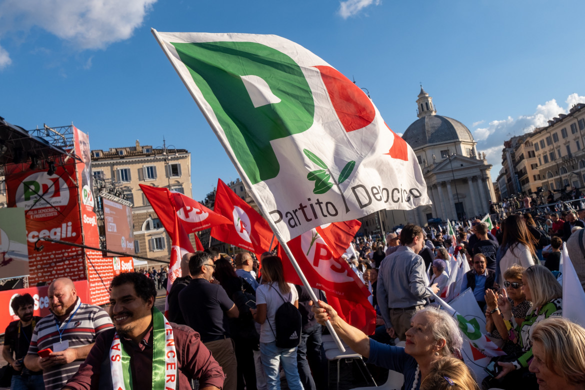 Congresso Pd, verso la sfida Orlando-Bonaccini