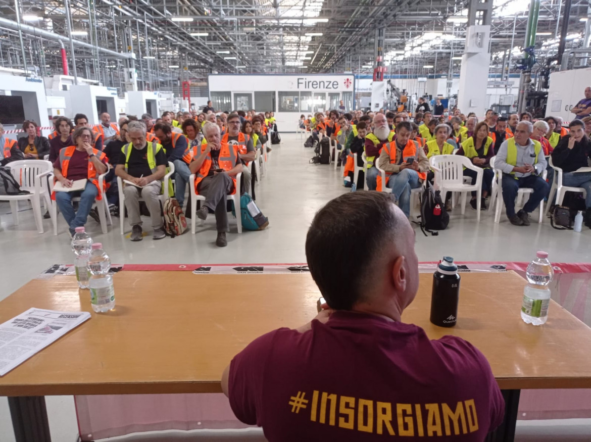 Il Collettivo della Gkn dentro la fabbrica