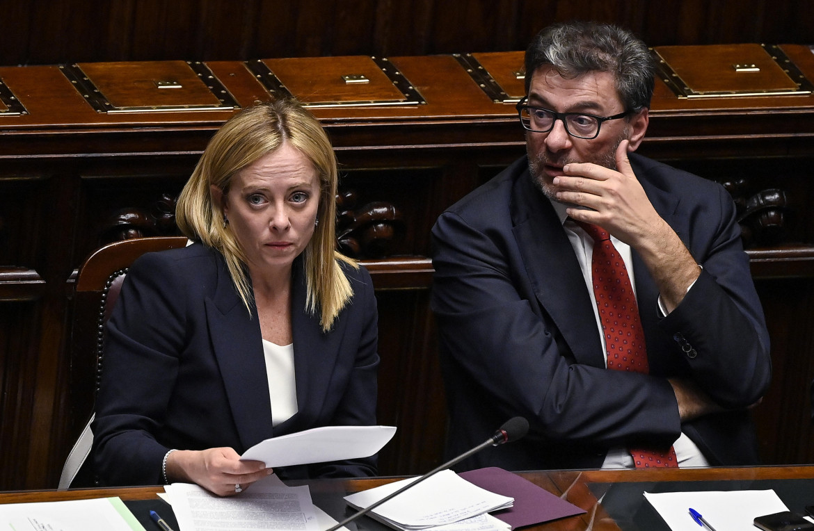 Tagli al superbonus, miraggio Flat tax. E oggi il decreto aiuti