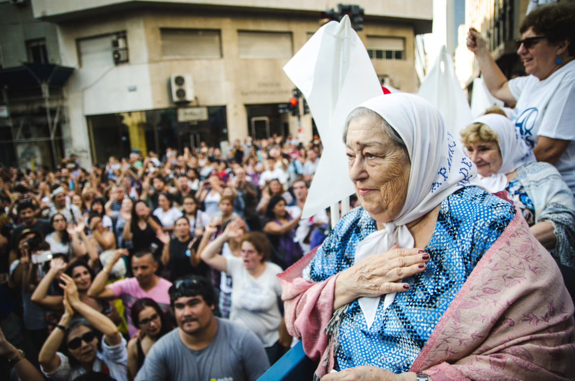 Hebe, così lottò una madre