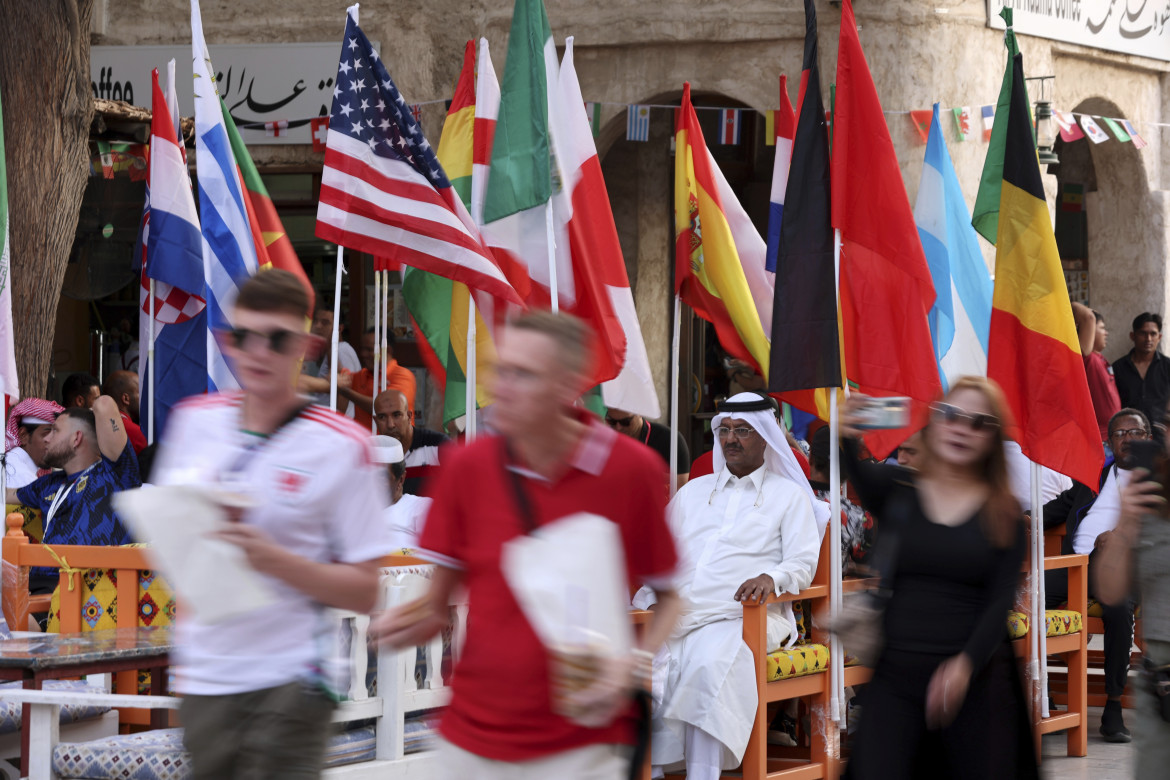 I preparativi per il mondiale a Doha, foto Yomiuri Shimbun via AP