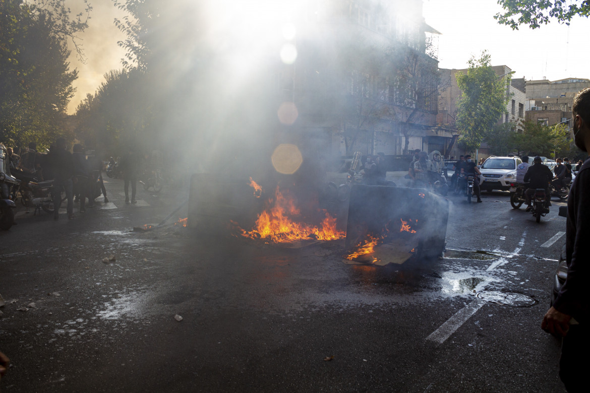 Teheran, protesta nelle strade della capitale foto Ap