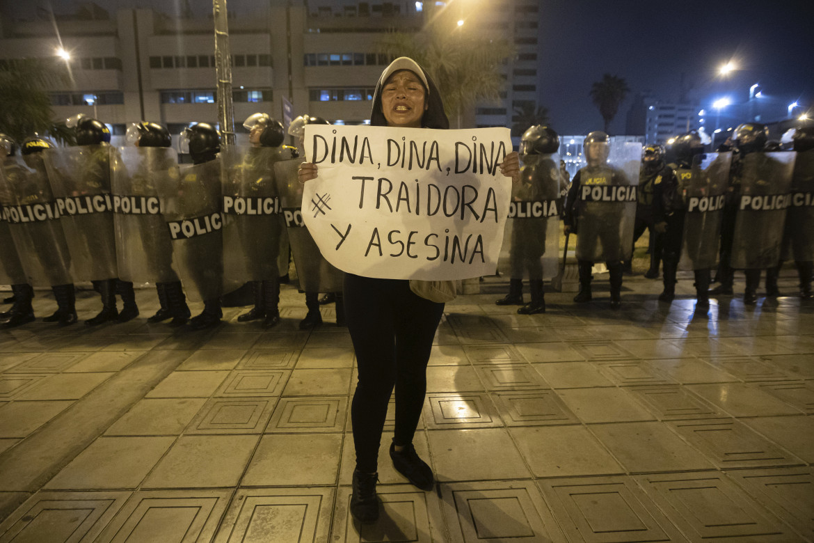 Chi si sposta a destra è perduto. Il Perù insegna