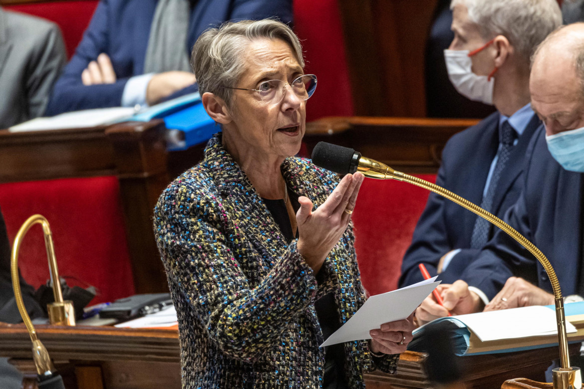 Pensioni, contro  la riforma Macron  opposizioni unite