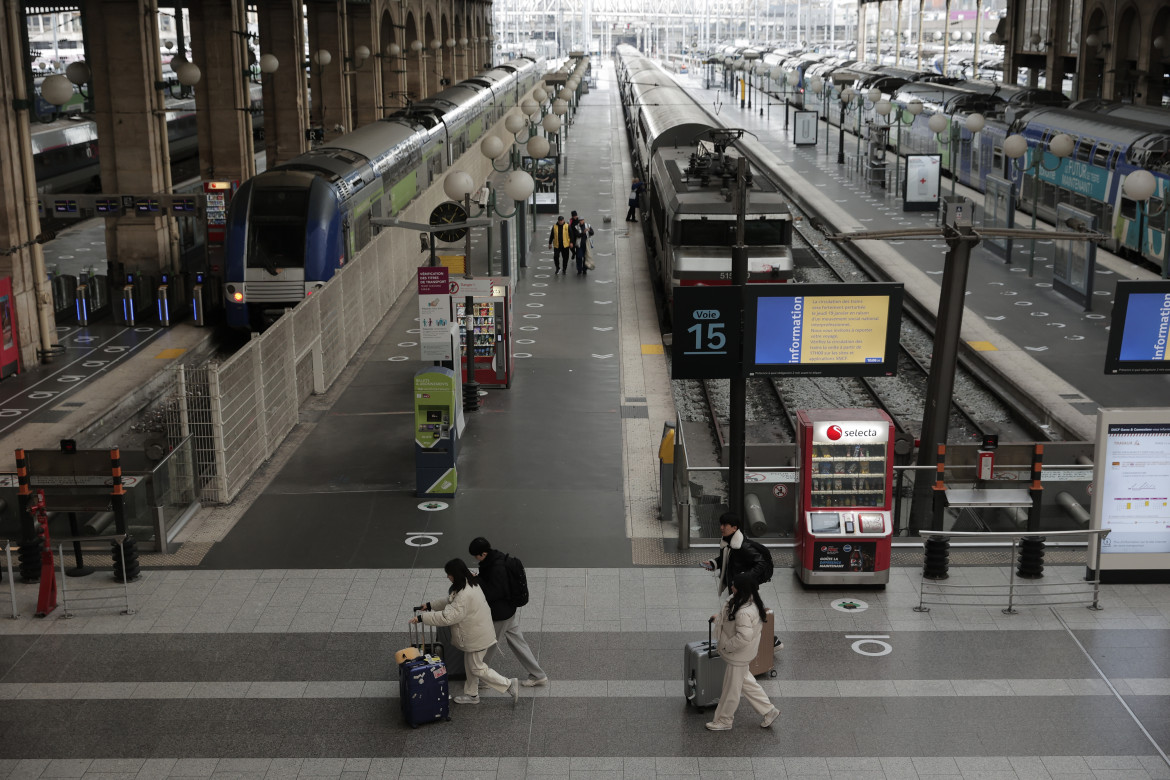 Raffinerie, trasporti, settore energia: la protesta si annuncia lunga