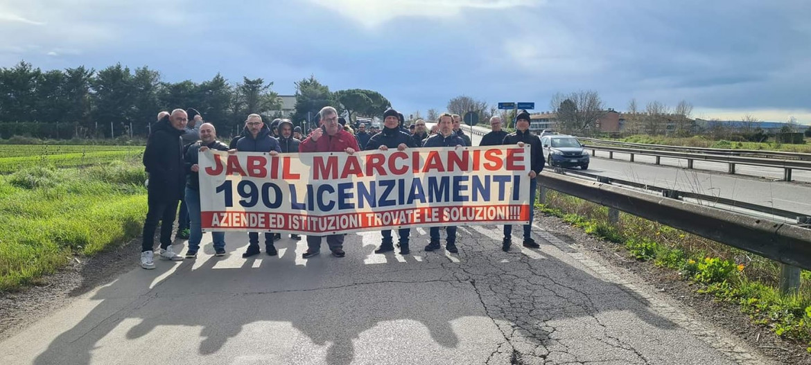 Protesta degli operai della Jabil