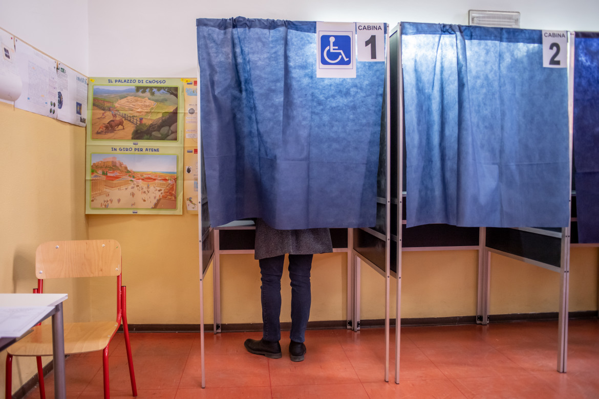 Nel partito del non voto la sconfitta dei movimenti