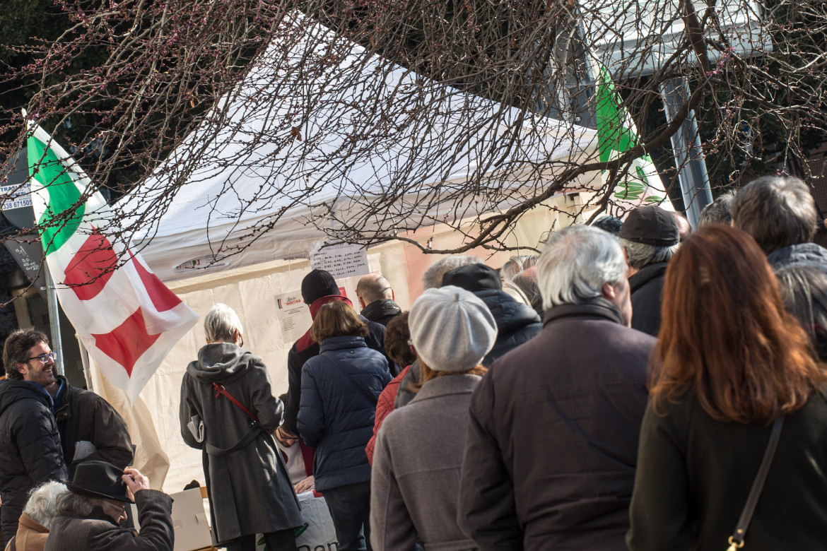 Al bivio dei gazebo