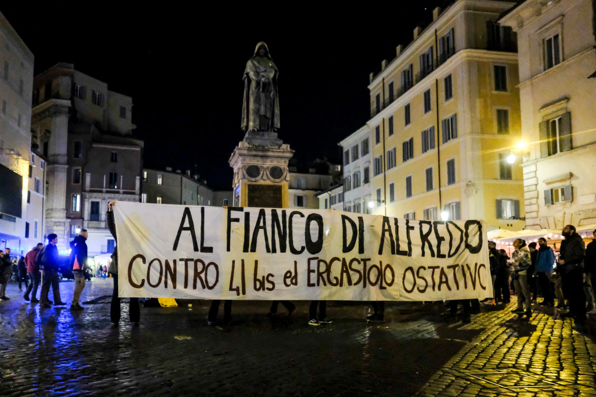 Cospito «è stazionario»: torna in carcere