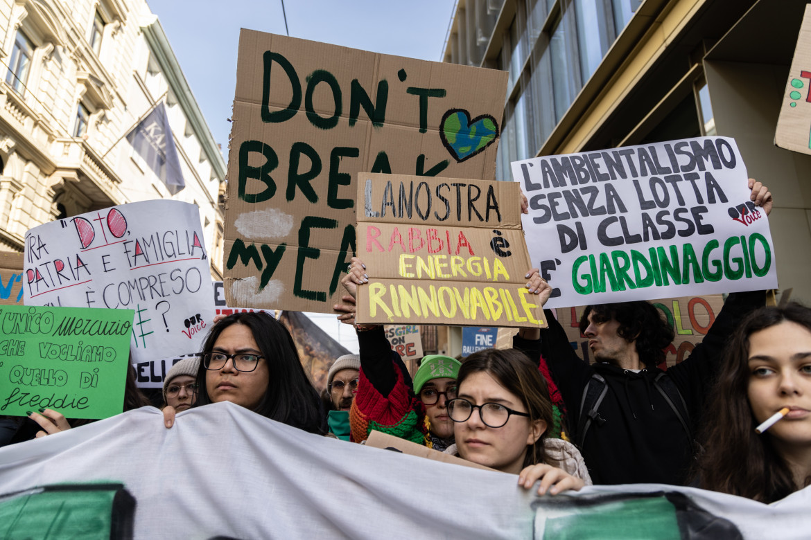 Sciopero per il clima, in piazza la rabbia dei Fridays for future