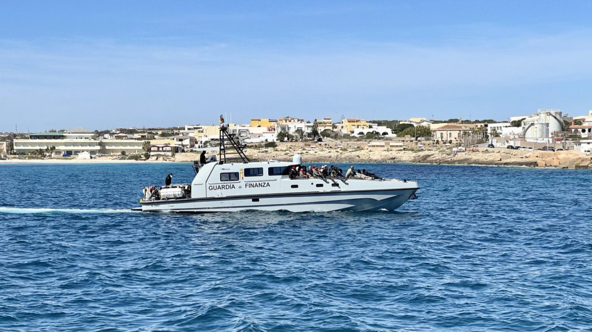 Una donna originaria della Guinea annega al largo di Lampedusa