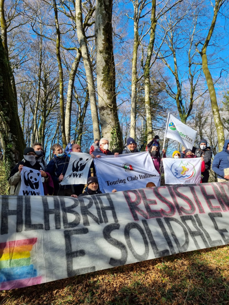 «No all’eolico selvaggio».  Corteo sui monti vibonesi