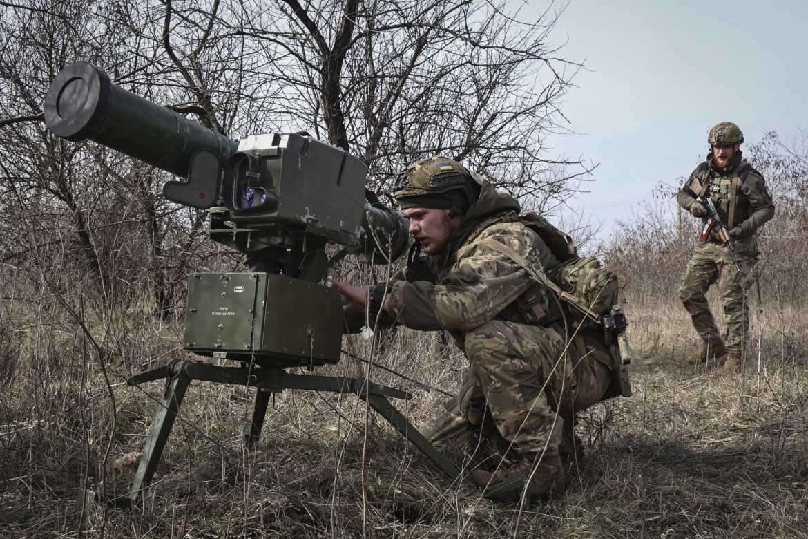 Dal campo alla diplomazia, le ricadute dell’asse sino-russo sulla lotta di Kiev