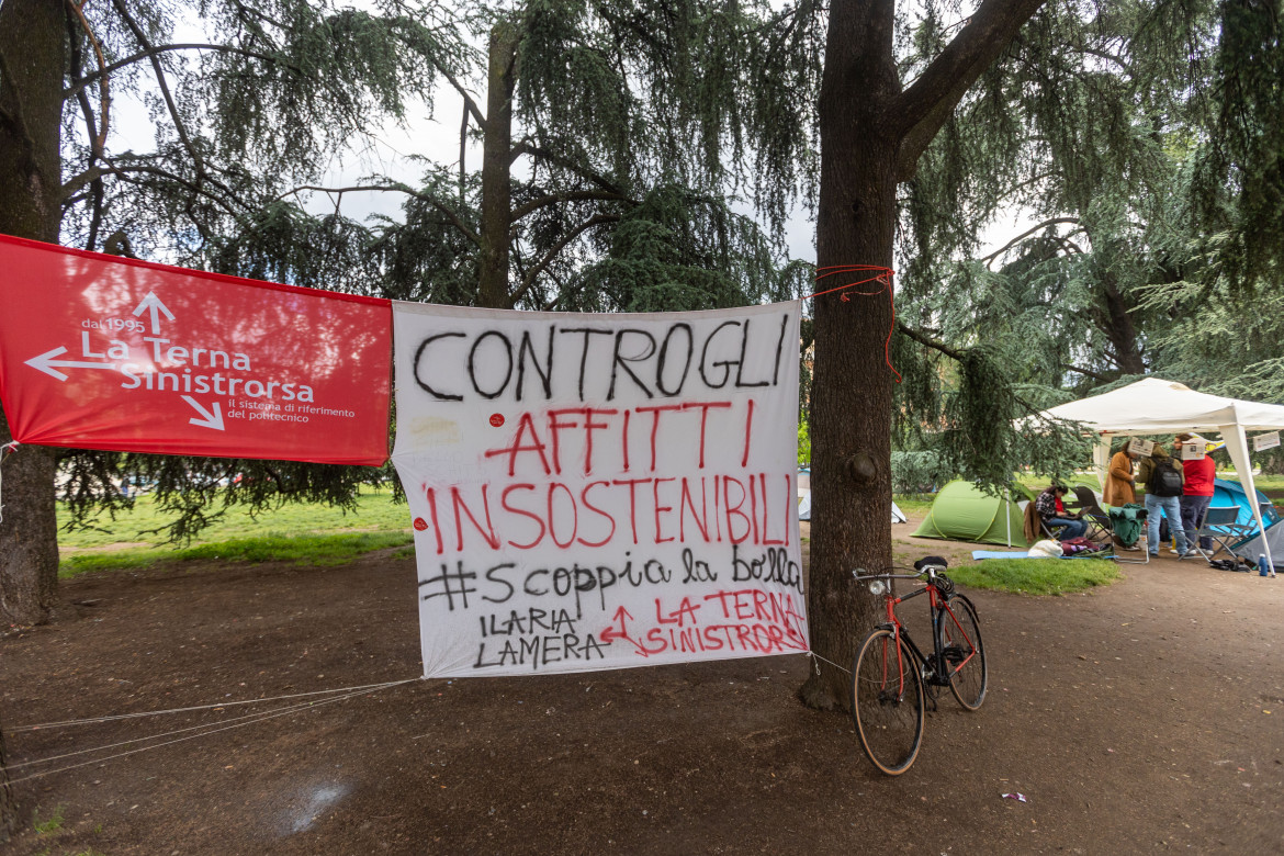 Studenti, in tenda contro il governo: no ai fondi Pnrr dati ai privati