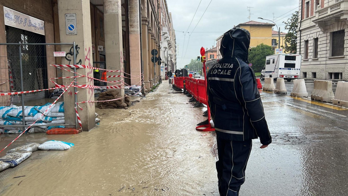 Sembra Venezia, è Bologna. Va sott’acqua anche la città