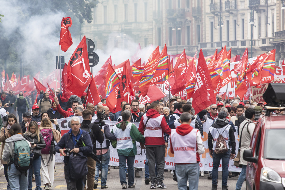 Cgil, Cisl e Uil: a Napoli la terza piazza unitaria