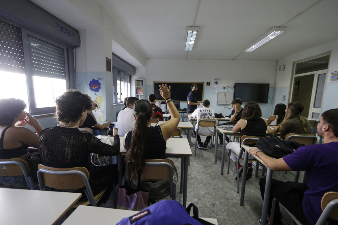 Cercasi docenti, tutor e orientatori, di buona volontà che guadagnino poco