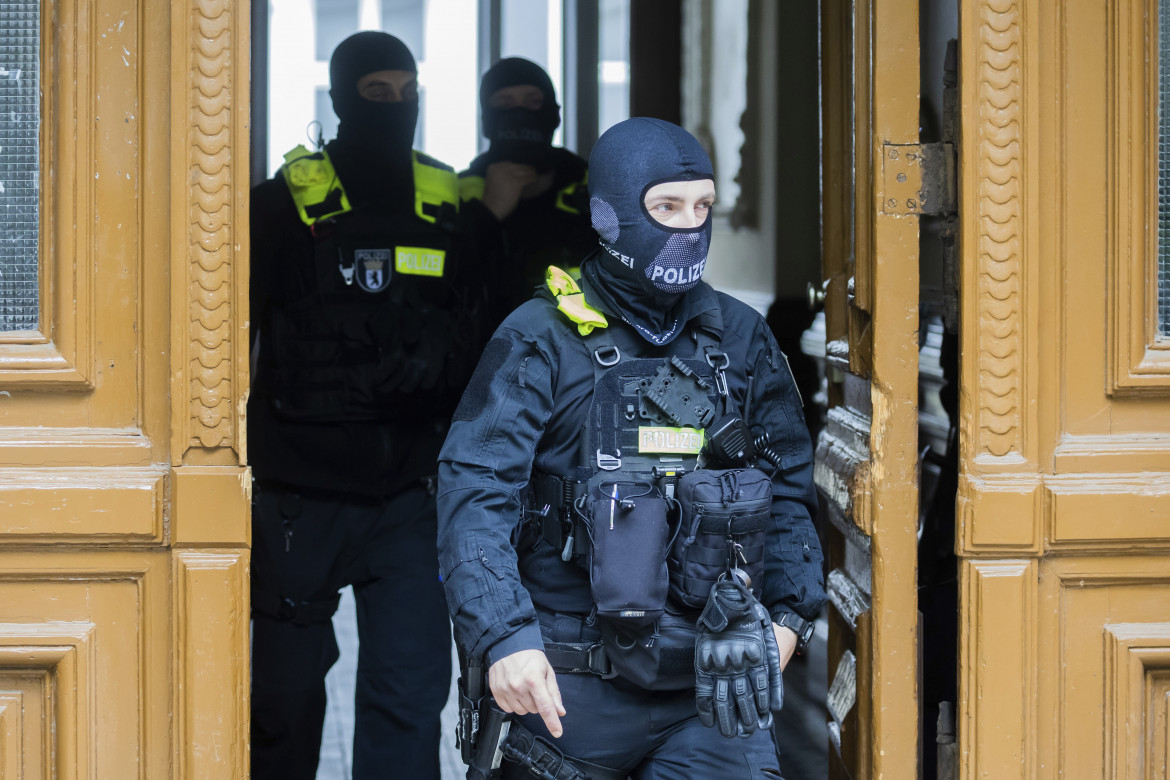 Raid della polizia tedesca contro Ultima generazione