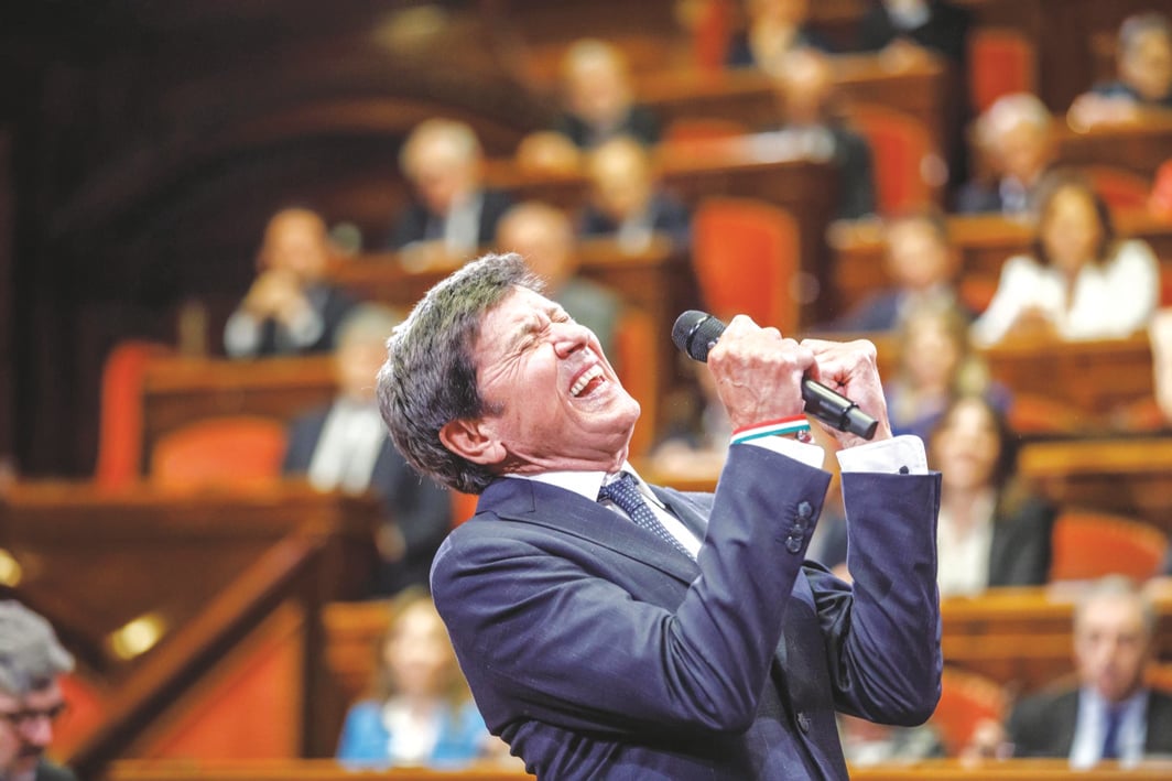 Morandi in Senato, show con La Russa