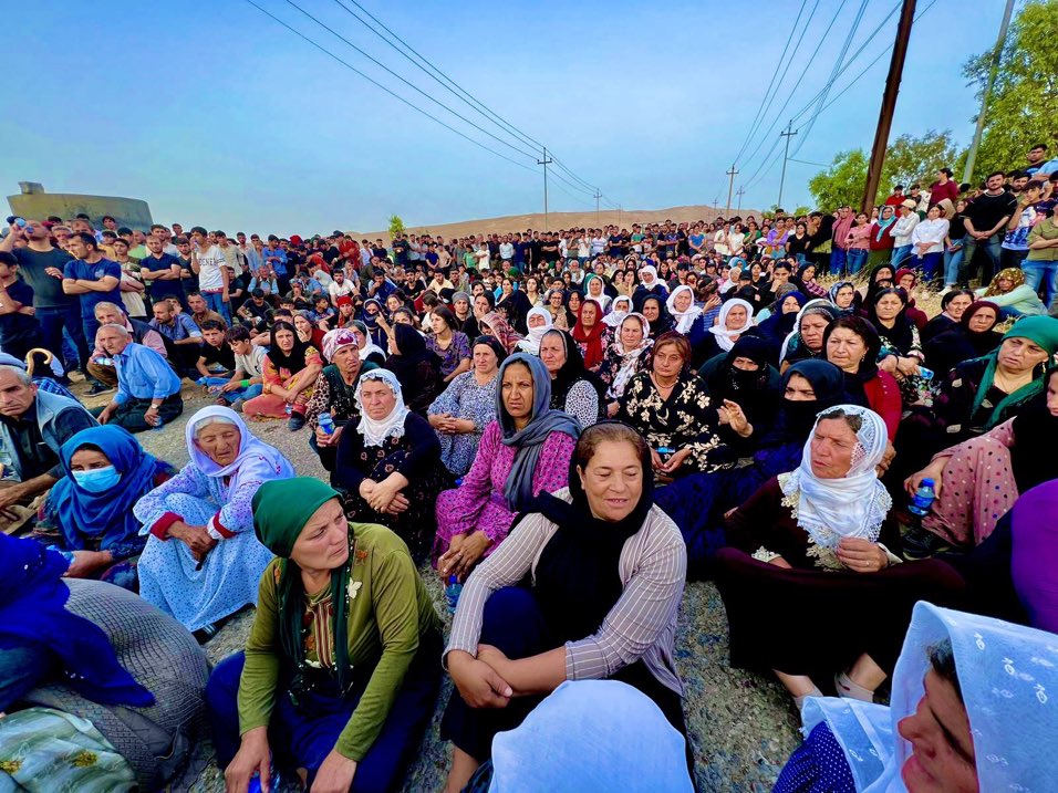 Baghdad assedia Makhmour, i rifugiati in presidio permanente