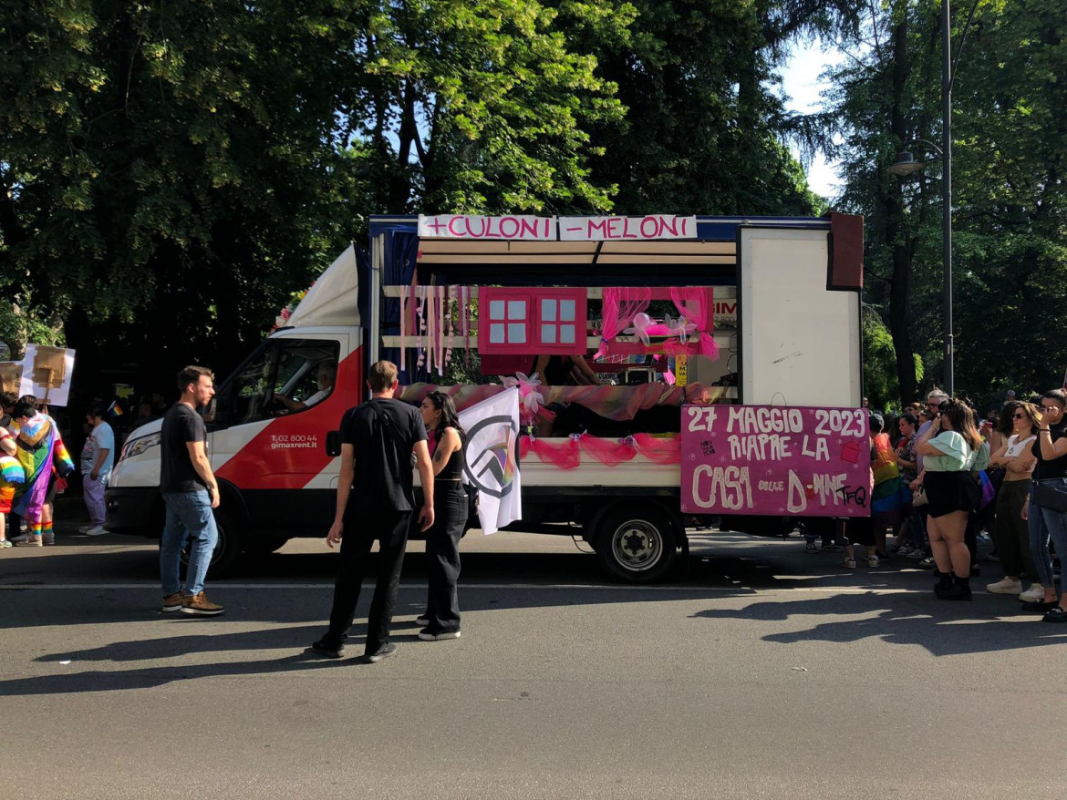 Alessandria, la Casa delle donne ha una nuova sede. Occupata