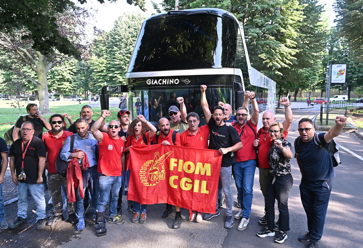 Fiom-Cgil e Stellantis, confronto difficile: «Dialogo o conflitto»